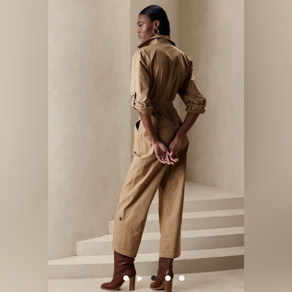 NWT! Banana Republic Black Finley Poplin Jumpsuit - Multiple Sizes - Picture 2 of 4
